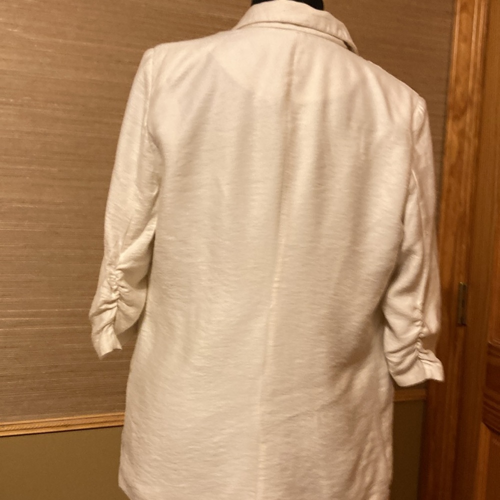 Jacket - Picture 2 of 4